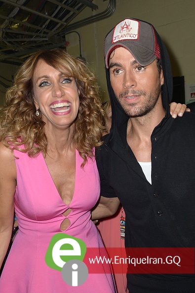 MIAMI, FL - JULY 14: (L-R) Lili Estefan and Enrique Iglesias attends the Univision's 13th Edition Of Premios Juventud Youth Awards at Bank United Center on July 14, 2016 in Miami, Florida. (Photo by Gustavo Caballero/Getty Images for Univision)